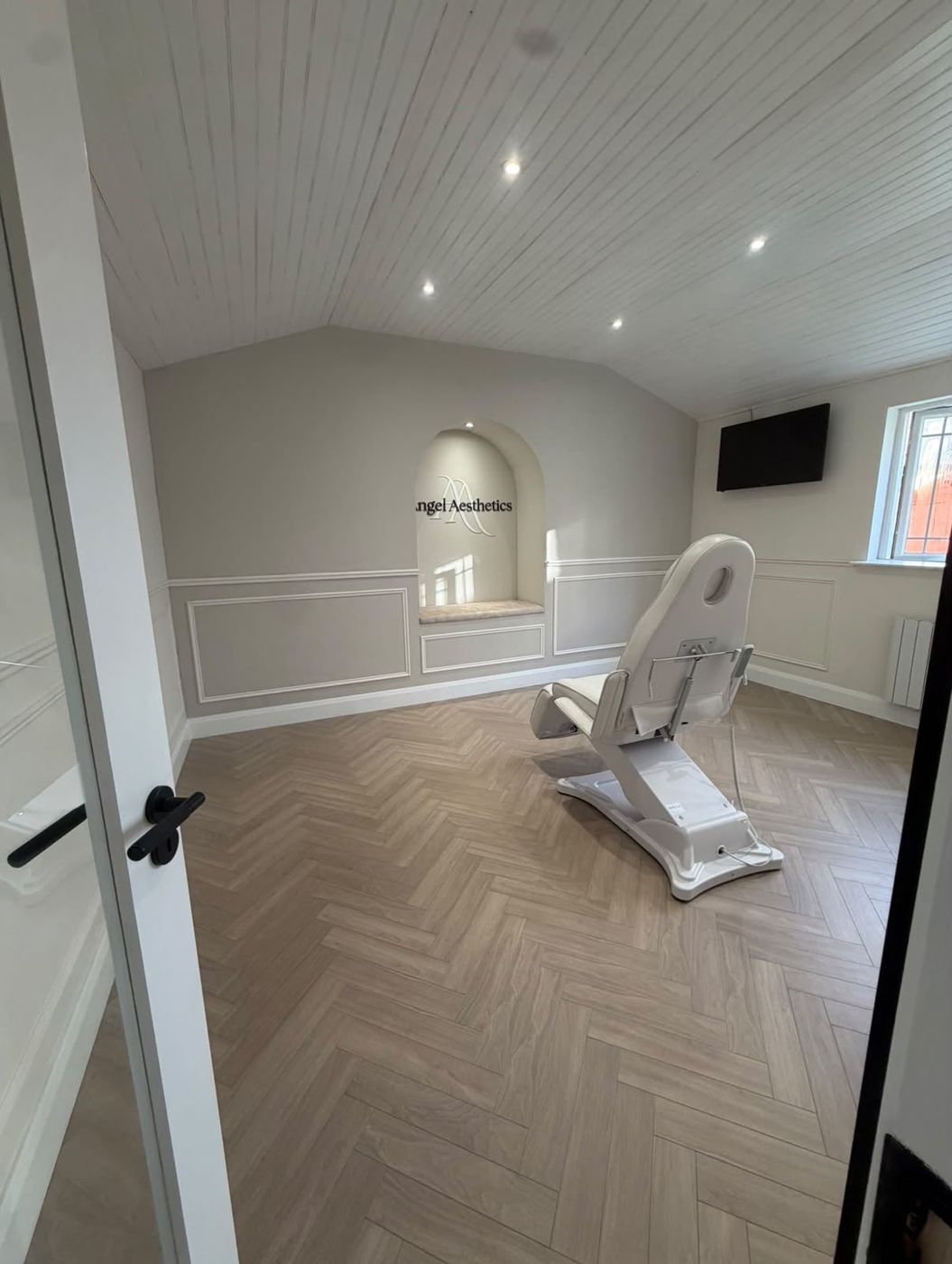 Angel Aesthetics clinic fit-out, Dublin
